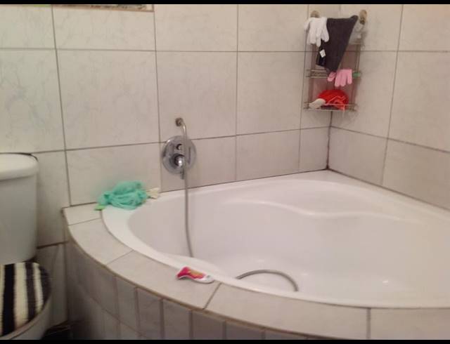 3 BEDROOM HOUSE FOR SALE IN WOODLANDS